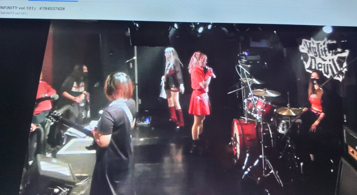 madbear369's tweet photo. アーカイブでMy Little Devilのライブを見た。本バンドの2024年ライブ始めの出演で、衣装が新しい装いになって、POWER UPしていた‼️Powerfulで熱いstageは迫力満点だったね‼️辰年だけに、昇り龍のような成長と前進を期待させるようなstageだったね✨
#MyLittleDevil #INFINITY #Vol101 https://t.co/rTYLiPqvTA