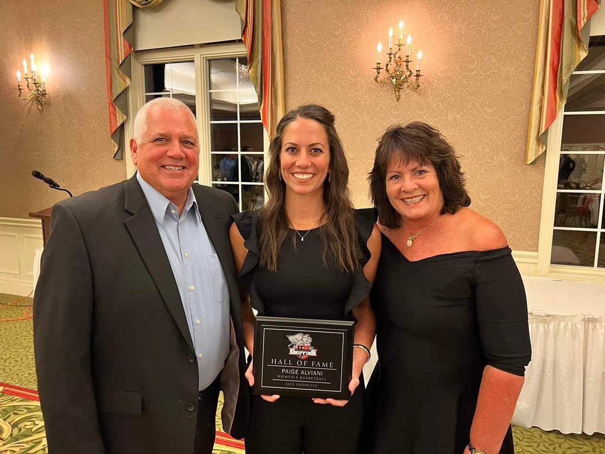 HopewellSNation's tweet photo. Former Hopewell Standout Paige Alviani Inducted Into the Seton Hill Hall of Fame https://t.co/UczEVzASn8 https://t.co/o7Li9Z47lN