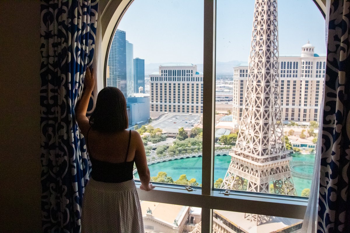 ParisVegas's tweet photo. Just when you think waking up in @Vegas can't get any better, you look out your window to this view.✨ #ForeverInParis https://t.co/c40su8f5za
