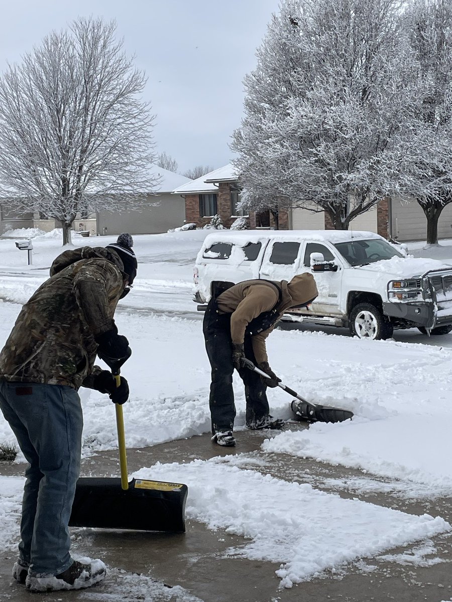 Eli and Cole Kirtley have been out shoveling several drives today.  Thanks!  #railernation