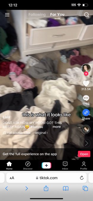 [Us cleaning up our room at the last minute this morning😩😫😖#Procrastinator #IcanRelate #bigbrother #TheBambiShow<a href="/tag/bigbrother"class="tags"><span>#bigbrother</span></a><a href="/tag/icanrelate"class="tags"><span>#icanrelate</span></a><a href="/tag/procrastinator"class="tags"><span>#procrastinator</span></a><a href="/tag/thebambishow"class="tags"><span>#thebambishow</span></a>