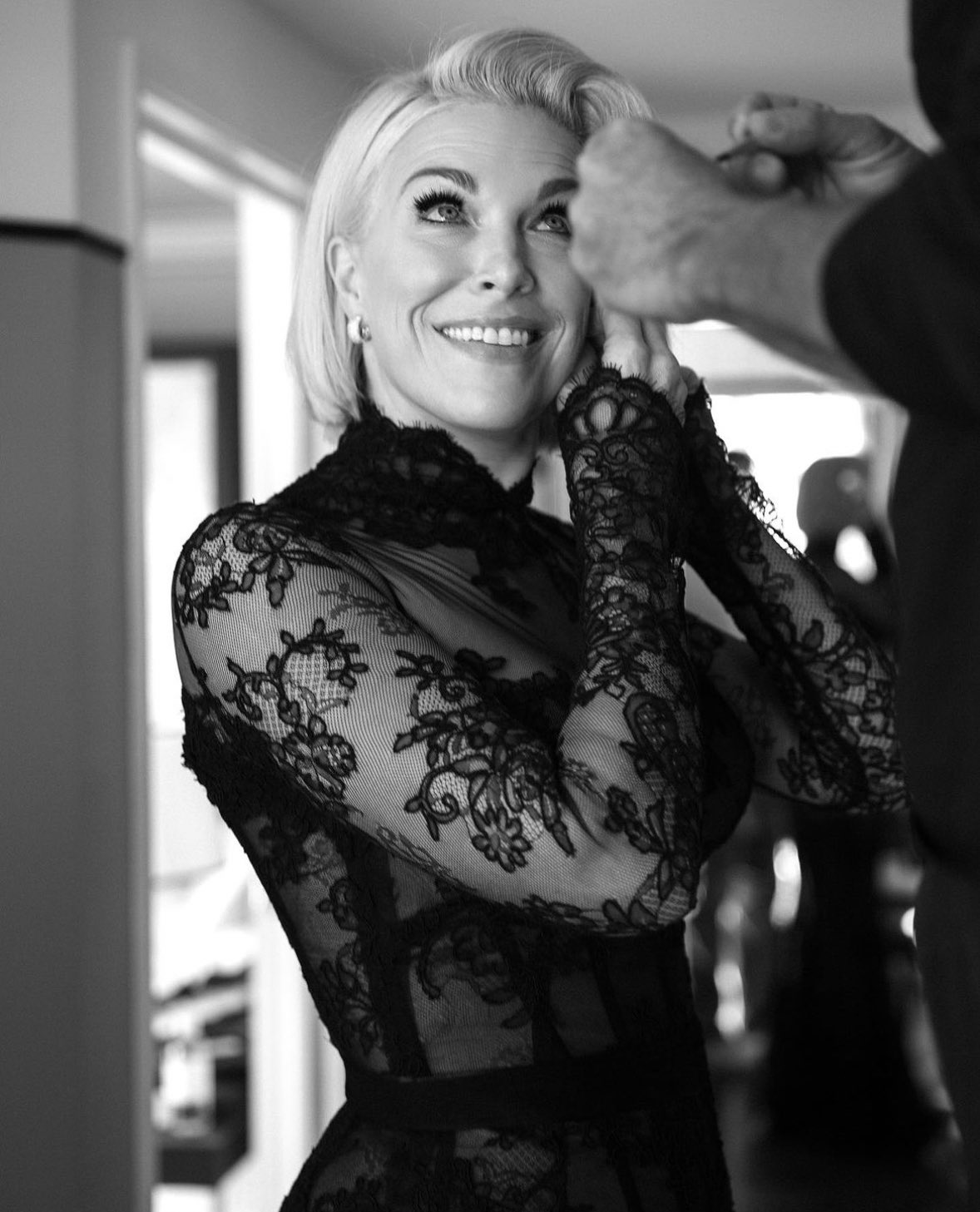 kenna on X: she is just so tiny t.cow4wPvh7Ytn  X