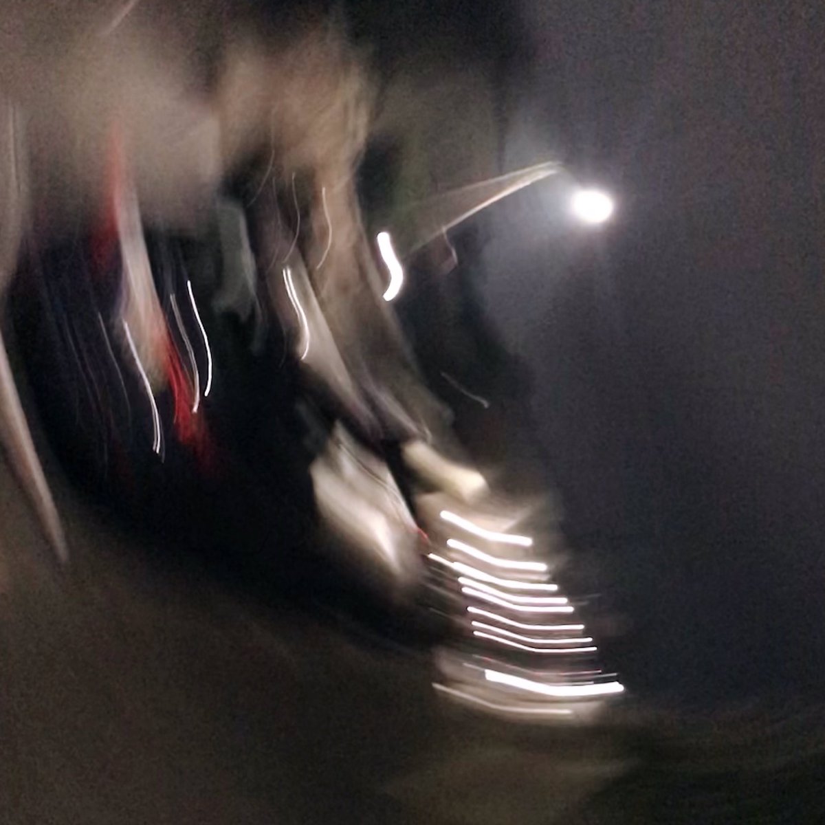 pipasbrandao's tweet photo. #lightsatnight https://t.co/1lbrn8WGkU