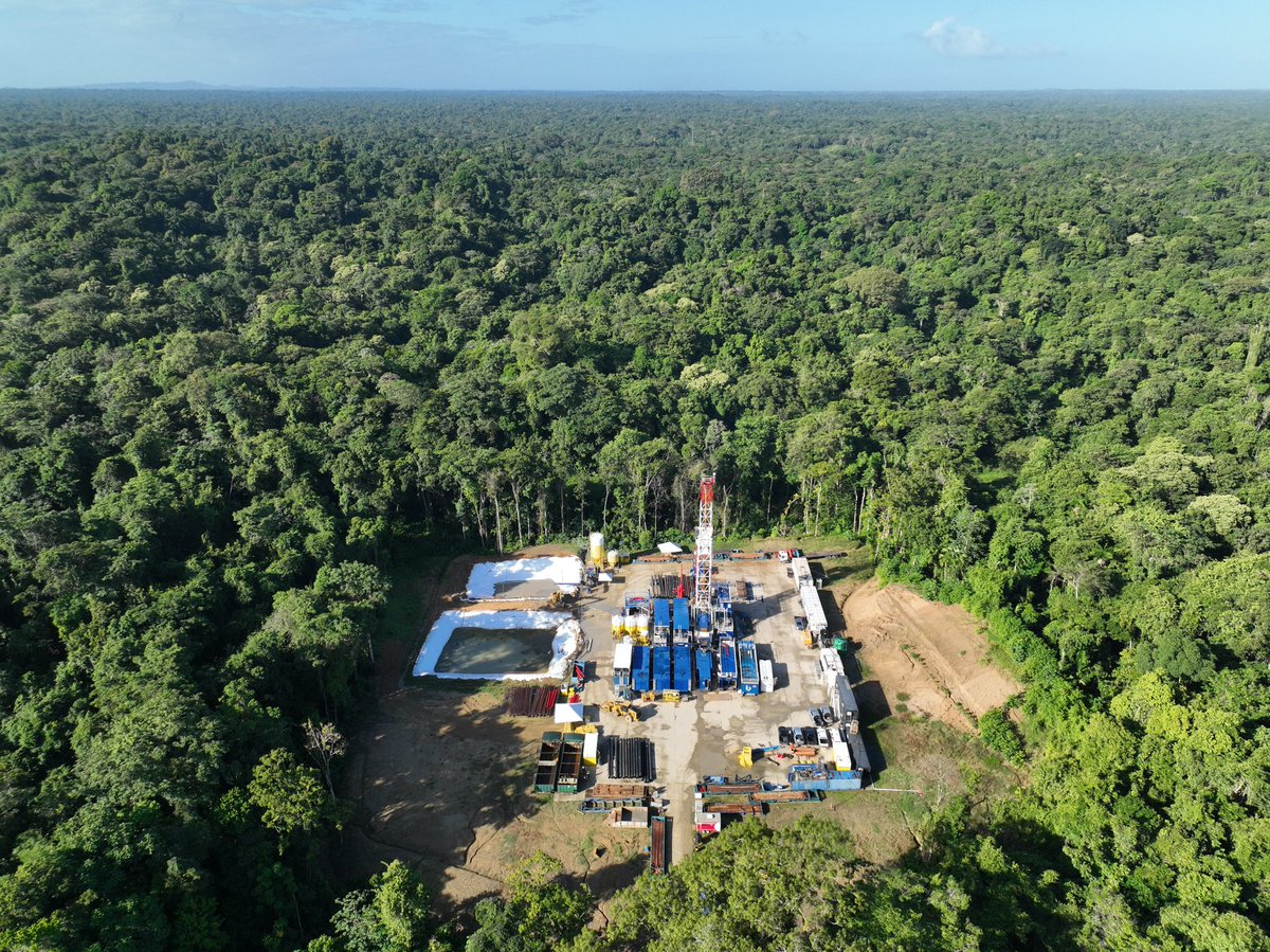 Trinidad looking splendid as a back drop to the Star Valley 205 rig currently drilling at Cascadura.