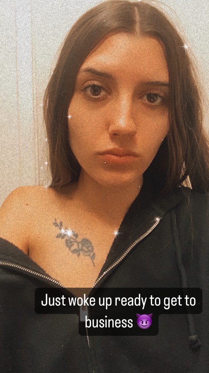 Reyna_rampage's tweet photo. DM for content or blue page 😈💙 #onlyfansgirl #onlyfans #petite #bigboobs #petitebigboobs #nipplepiercing https://t.co/7lIVQ4bHP0