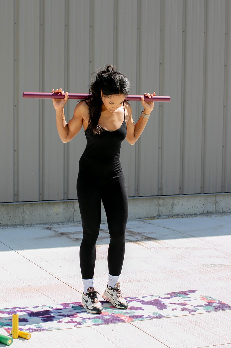 Lookout_Buffalo's tweet photo. Have you met the Peak Bar? If you spend a considerable amount of time in a gym (home or commercial) We would love your input on this. What is your favorite use for a bar bell? Bench Press, Squat, Deadlift, Lunge, Row, Curl, Something else? Let's find out the top pick 🏋️‍♀️💫 https://t.co/AAKgB6qvsP