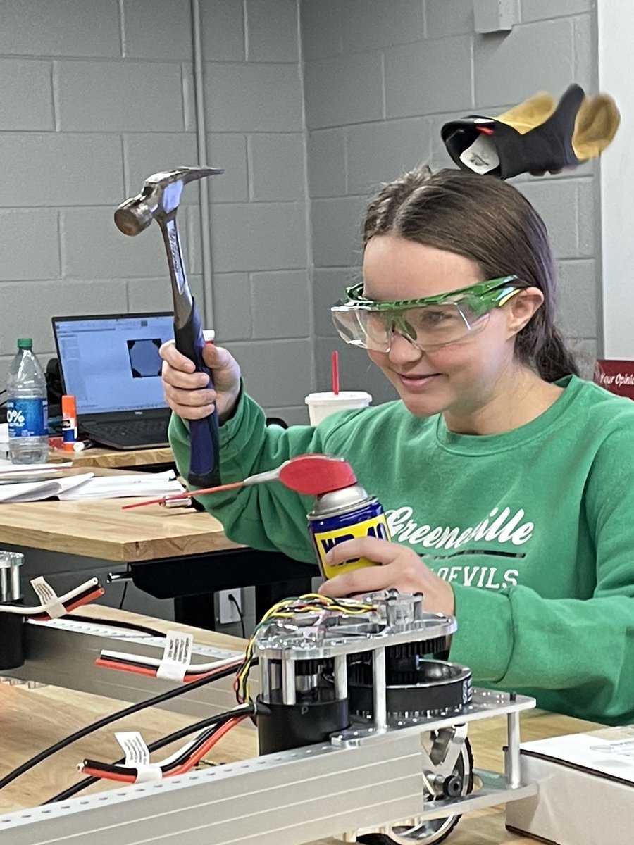 frc6302's tweet photo. Build team shenanigans #frc2024 #frc6302 https://t.co/F6ShgwipeH