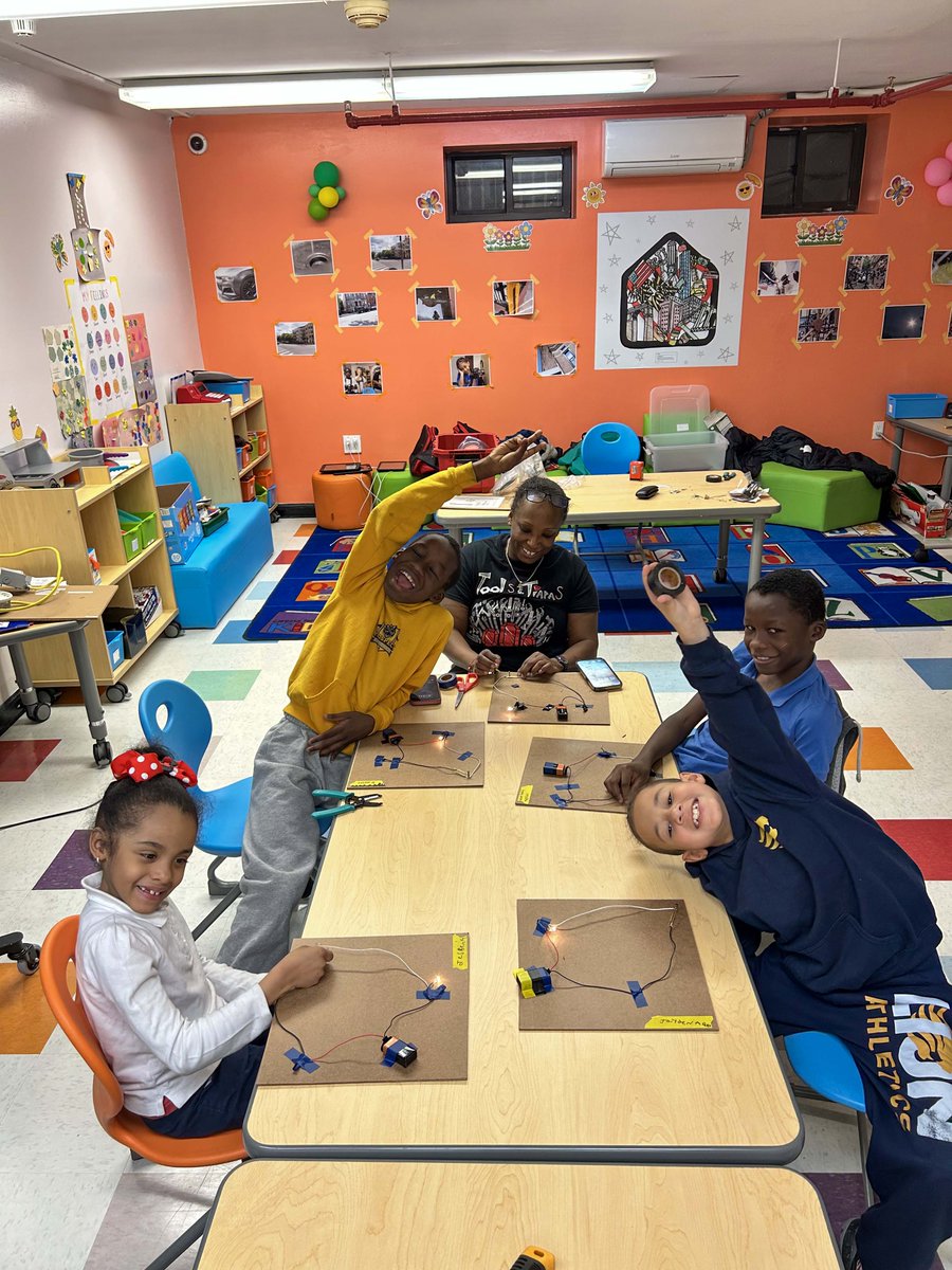 HFH_NYC's tweet photo. The #ProspectPanthers lit up the room in a recent electrical workshop w/ @ToolsNTiaras.💡 The kids learned about the basics of electricity &amp; put their skills to the test by wiring a functional lightbulb. The future is looking bright for these young engineers! #Bronx #Afterschool https://t.co/GZTs80SiRC