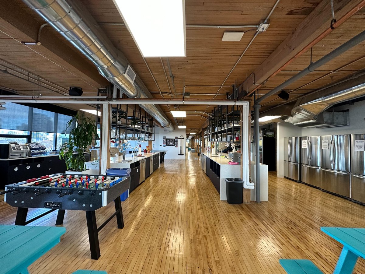 outgeekwomen's tweet photo. 📢This HQ is quiet today, but in two weeks, it'll be a bustling hub of brilliant women in tech, all thanks to the awesome folks at @loopioinc! Explore job opportunities at https://t.co/EsIRtXRBhV and join us at #OutGeekWomen x Toronto to meet the team! 🌟
#loopio #womenintech https://t.co/DaYh4rEXlB