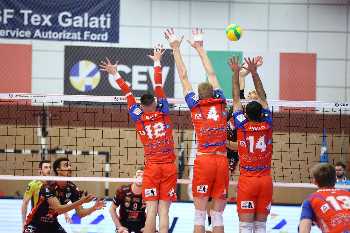 CEVolleyballCL tweet picture