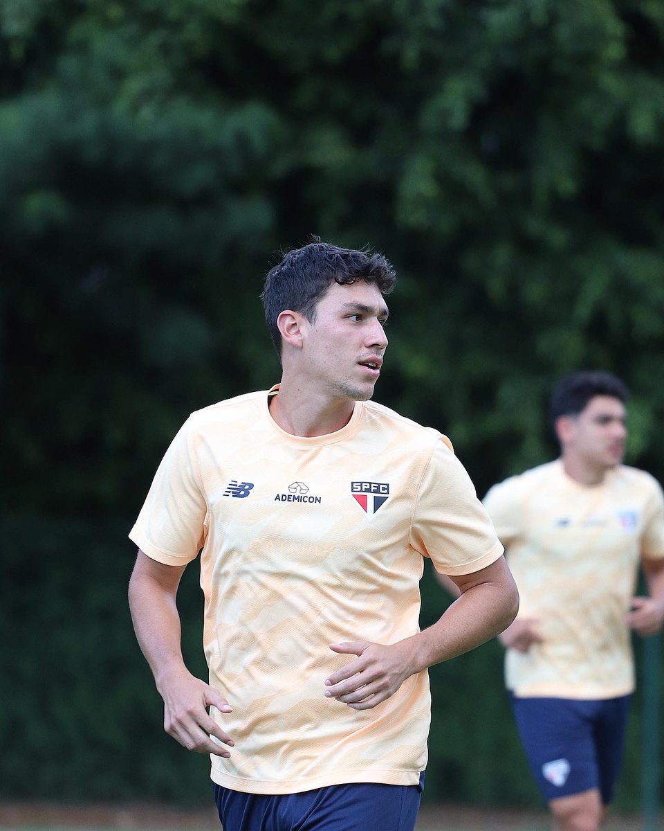 SaoPauloFC's tweet photo. Fim da segunda parte do trabalho. Nossa terça-feira contou com atividades em dois períodos no CT da Barra Funda.

#VamosSãoPaulo 🇾🇪 https://t.co/cP4lNZ4eBi