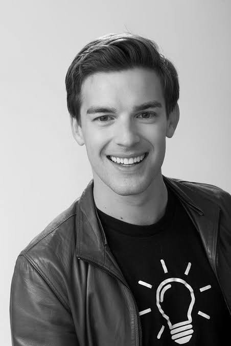 drizzypostingls's tweet photo. The famous youtuber Matthew Patrick, known as "MatPat", owner of the commentary channel "Game Theory" announced his passing on March 9th.
#RIPMATPAT #LLGT 🕊

(via: @Dexerto) https://t.co/bxUMPBh7XK