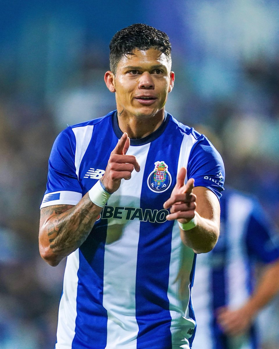 Tem golo do Evanilson? Tem, pois ⚽🤩💙

#GDEPFCP #TaçadePortugal