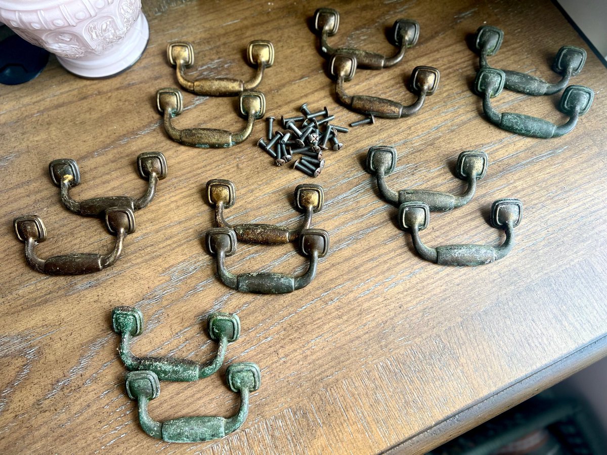 VSeagrape's tweet image. Drawer Pulls, Pairs Vintage Brass Hardware Drawer Pulls Handles, 3'' Center Hardware, Vintage Hardware, Vintage Drawer Pulls, Metal Handles $18.00 at etsy.com/listing/139750… #VintagePulls #VintageKnobs