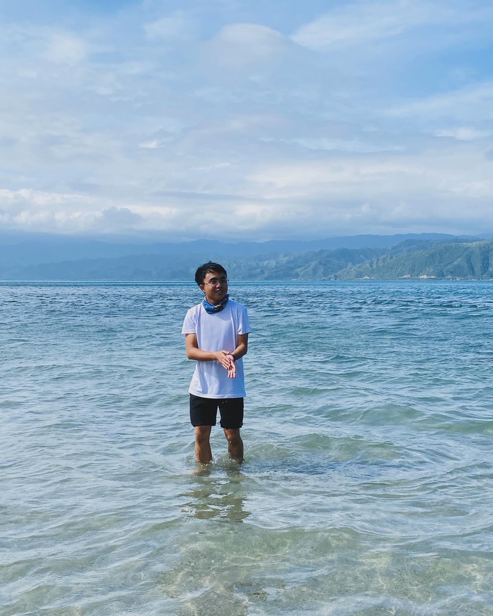 MMrmendoza9's tweet photo. Little Ian wants to play in the water. ๐ #wheninaurora #dingalanbeach ๐ https://t.co/2iD1ShGGCN