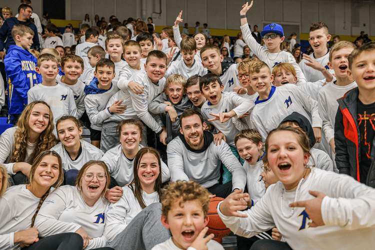 MakeAWishWI's tweet photo. Join us tomorrow night (Jan 10) at 7pm for the Mukwonago for Wishes kick-off at Mukwonago High School main gym. We're excited to have @pconnaughton hosting a basketball clinic. All are welcome! Donate today at https://t.co/eQTZ8h7K0x. #DoMoreTogether https://t.co/ObhsS4ooNH