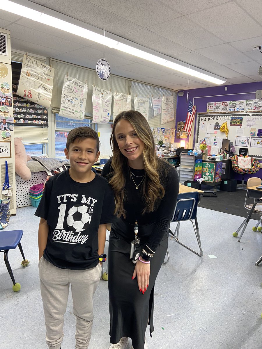 BrexMs's tweet photo. Practicing partial quotients on our vertical whiteboards during WIN time and celebrating a shared birthday with one of my students. What a good day! 😃 @LincroftElem @MTPSpride https://t.co/3S1bzEYpy4