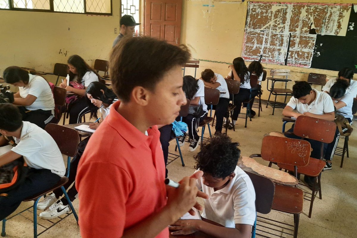 Canal4Ni's tweet photo. MINED impulsa plan de reforzamiento escolar para elevar rendimiento académico. #noticias #Nicaragua

Más información 👉🌐https://t.co/NdyTZBd93E https://t.co/kkOuVp84H4