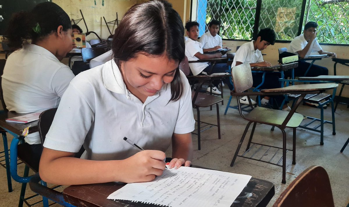 Canal4Ni's tweet photo. MINED impulsa plan de reforzamiento escolar para elevar rendimiento académico. #noticias #Nicaragua

Más información 👉🌐https://t.co/NdyTZBd93E https://t.co/kkOuVp84H4