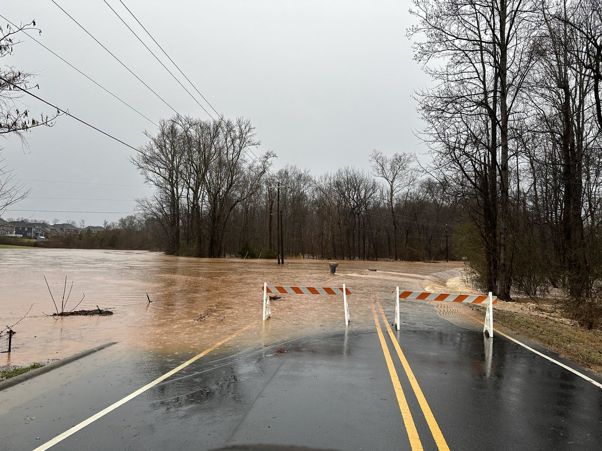 scottech32's tweet photo. @wxbrad Bartlett Road in Mint Hill https://t.co/ffJVJWOx0z