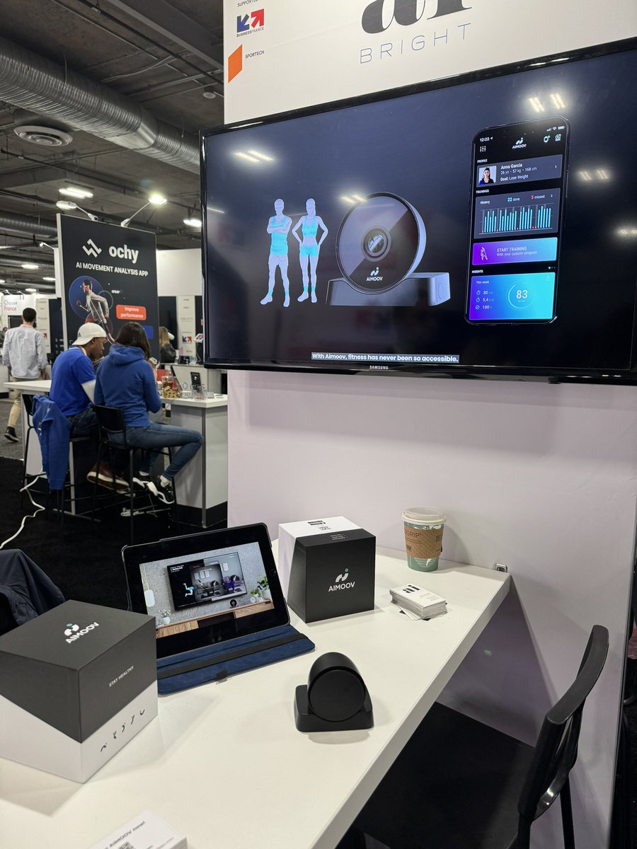 A personnal coach is easy with this camera on @3DEXPERIENCELab booth #AI #CES2024   #CES3DXLAB @SpirosMargaris @PawlowskiMario @mvollmer1 @gvalan @ipfconline1 @LaurentAlaus @Shi4Tech @Fisher85M @kalydeoo @Ym78200 @Nicochan33 @chboursin @3itcom @Fabriziobustama @sallyeaves