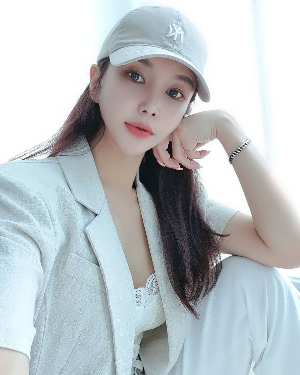 Try this hat on any look!