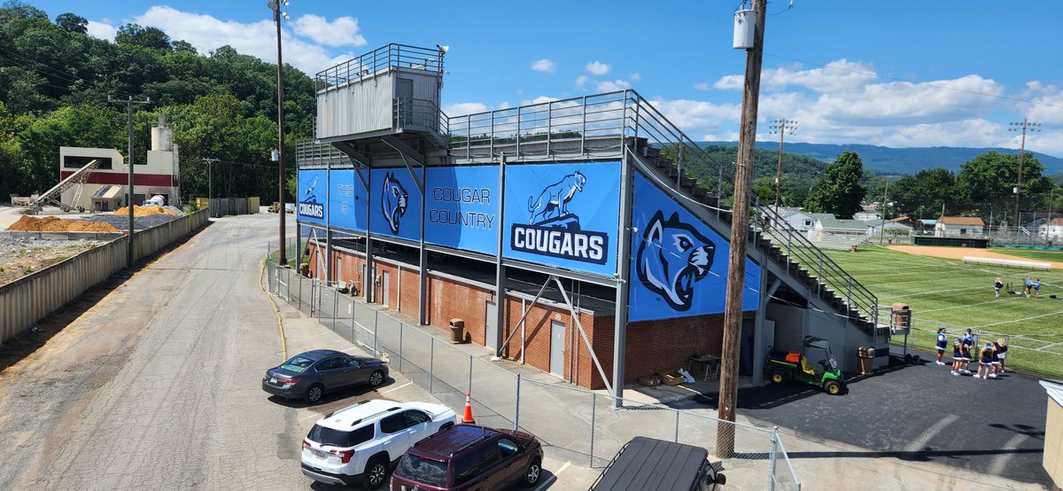sturdisteel's tweet photo. Looking to dress up your existing grandstand?   

STURDIWRAP banners can provide a great aesthetic upgrade to all of your athletic facilities.  

Call us today to get more information on our STURDIWRAP banner systems.

#Sturdisteel https://t.co/TiFmU41Vkm