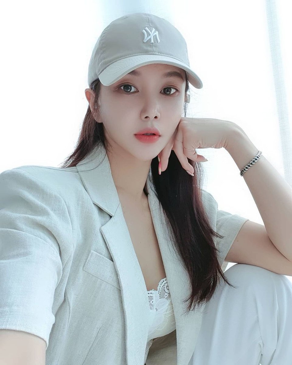 Try this hat on any look!