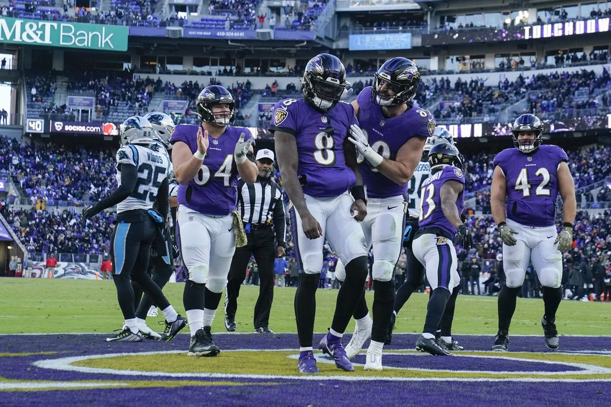MLFootball's tweet photo. INSANE: The #Ravens don't have a 1K rusher or receiver yet they have the best record in the #NFL https://t.co/F50GLGaia7