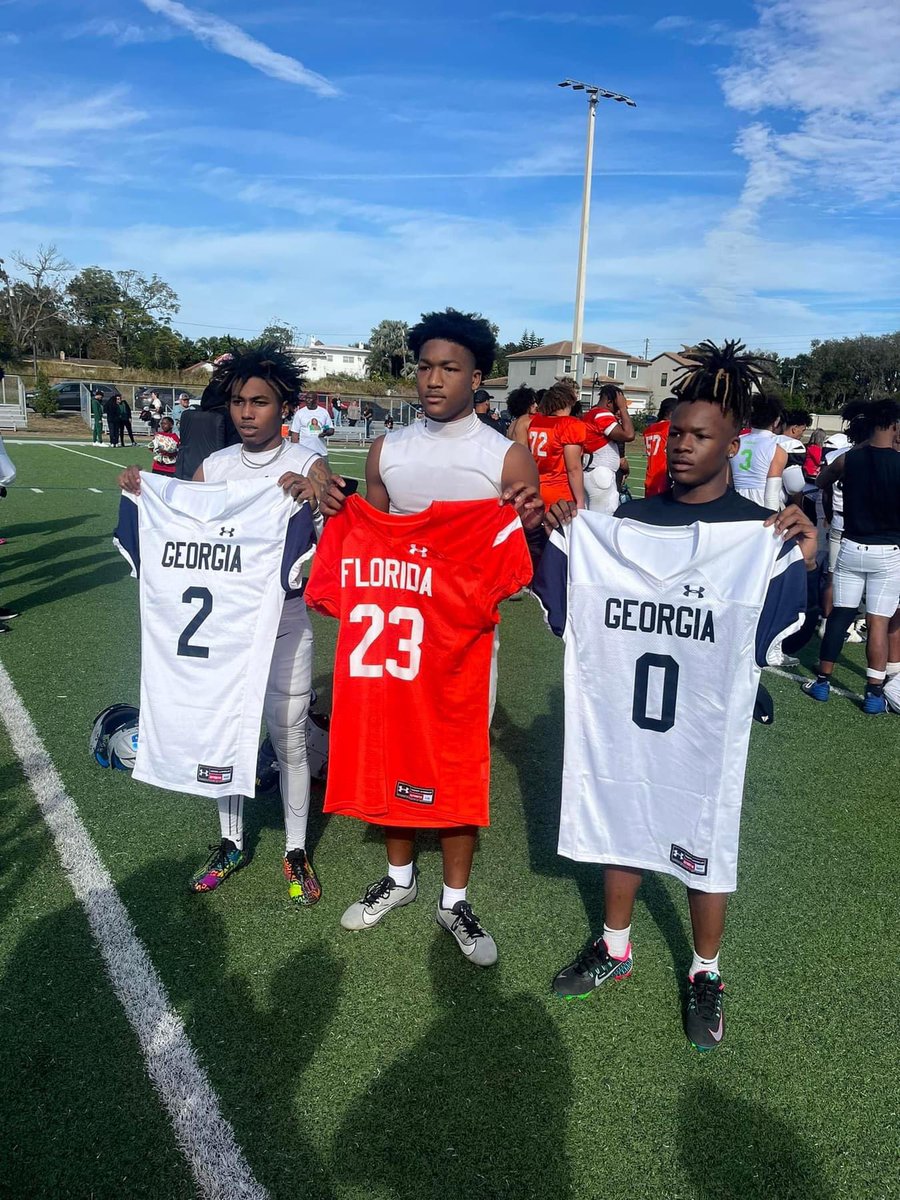 KamSwint_'s tweet photo. Had a great experience at the Fl vs. Ga game And got to see some former 352 athletes!!🤞🏾 https://t.co/GVCq1thEbU
