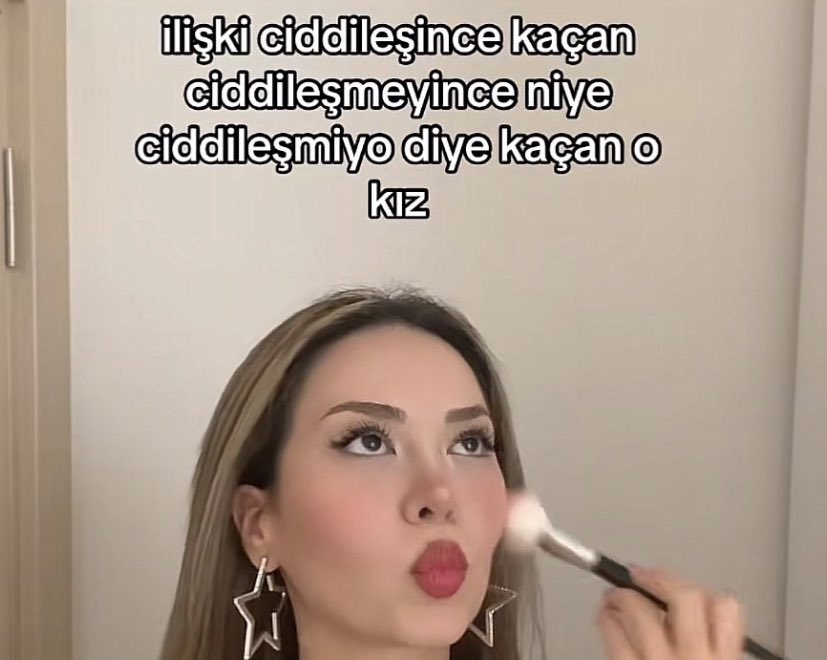 Kızlar niye böylesiniz siz