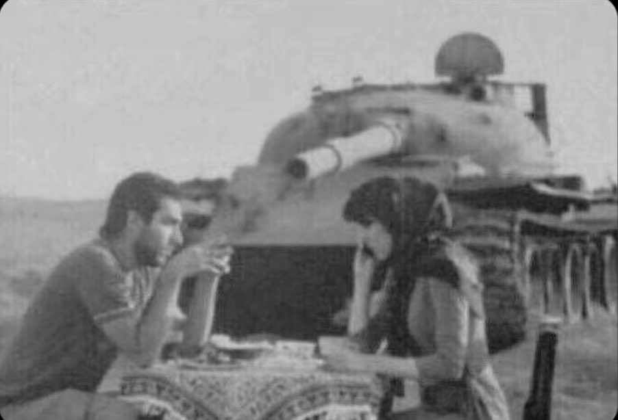 q5u7_'s tweet photo. احكي علي وليا حكيت انتبهي
والعمر بيد الي يضر وينفع
ٰ
لا يهمك المدفع تراك بوجهي
وانا ، انا دايم بوجه المدفـع .. https://t.co/LQXk71kPhI