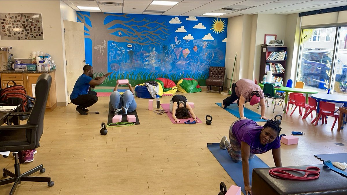 FirstTeacherBos's tweet image. Turning tables! 🌟 Trainer Romel Sanday (@CanadianParkTraining on Instagram) is teaming up with our First Teacher staff for an upcoming 4-week fitness series to make 2024 a year of strength! Stay tuned for more updates! 💪 #powertotheparents #FitnessPartnership #NewYearStrong