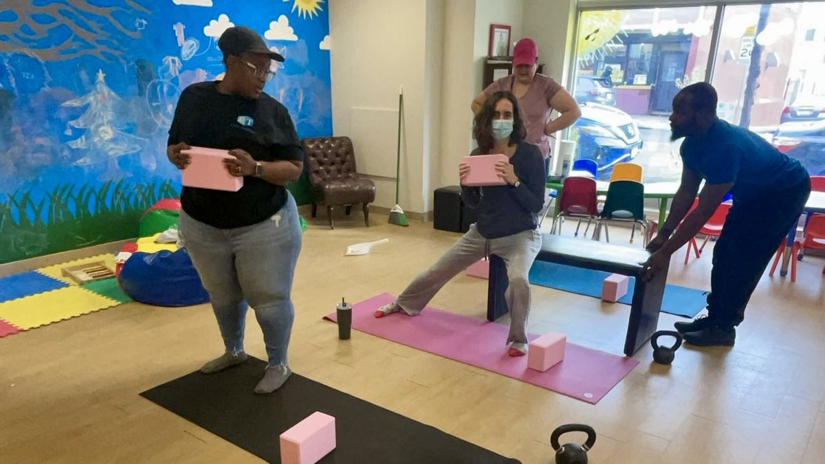 FirstTeacherBos's tweet image. Turning tables! 🌟 Trainer Romel Sanday (@CanadianParkTraining on Instagram) is teaming up with our First Teacher staff for an upcoming 4-week fitness series to make 2024 a year of strength! Stay tuned for more updates! 💪 #powertotheparents #FitnessPartnership #NewYearStrong
