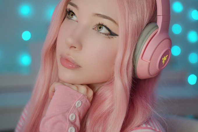 2 pic. Staring into your soul https://t.co/PLFdQVR6xq