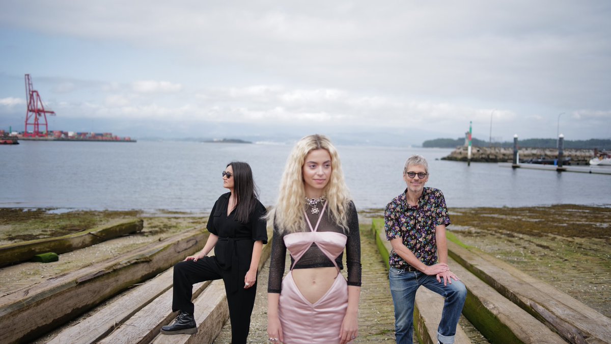 💥 Arranca ‘Ruta del Atlántico’ el primer capítulo de la cuarta temporada de ‘Un país para escucharlo’

🎸 <a href="/ArielRotOficial/">Ariel Rot</a> vuelve a Galicia para recorrerla de norte a sur siguiendo el recorrido de la Autopista del Atlántico o AP-9.

📲#UnPaisParaEscucharlo 
📸 Antonio Galisteo