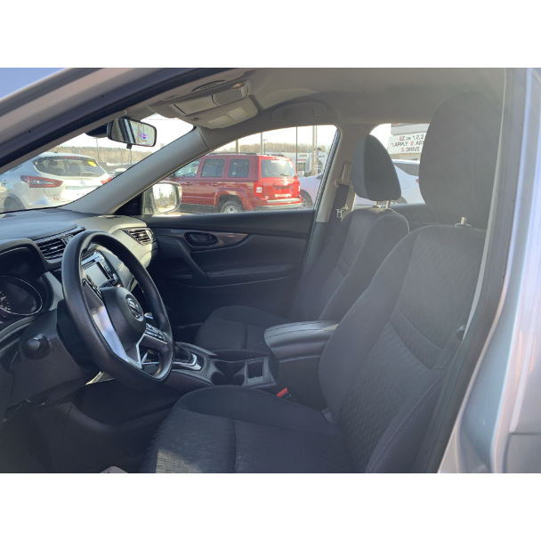 EastonMotorsWI's tweet photo. Cruising into the weekend in style with the 2020 Nissan Rogue S from Easton Motors! 🚗✨ Who's ready for a joy ride? Stock: A735BB #NissanRogue #EastonMotors #WeekendVibes #CarGoals #AdventuresAwait

Shop now 👉 https://t.co/G1c09WlcwJ https://t.co/k2ffoNXAhw