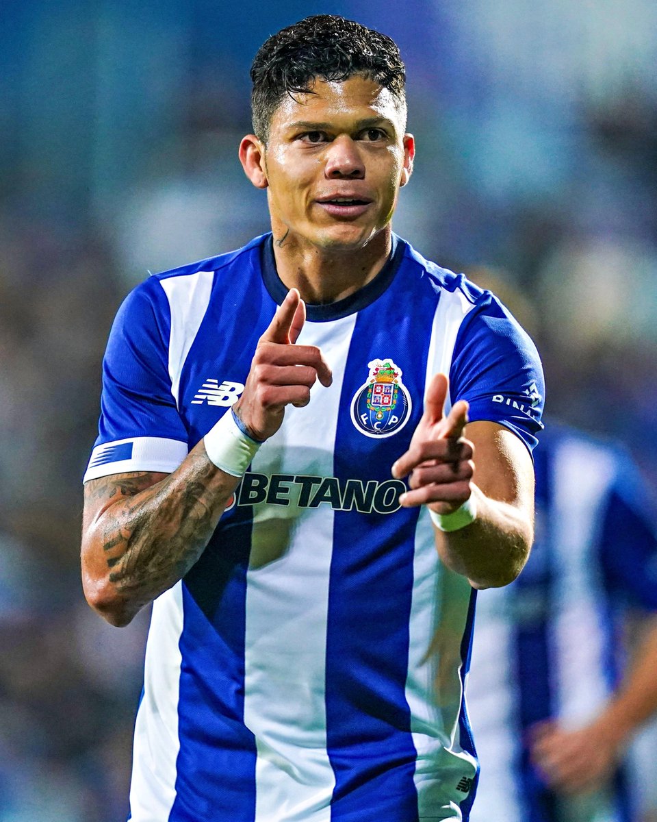 🔫 Hat-trick de Evanilson 🔫