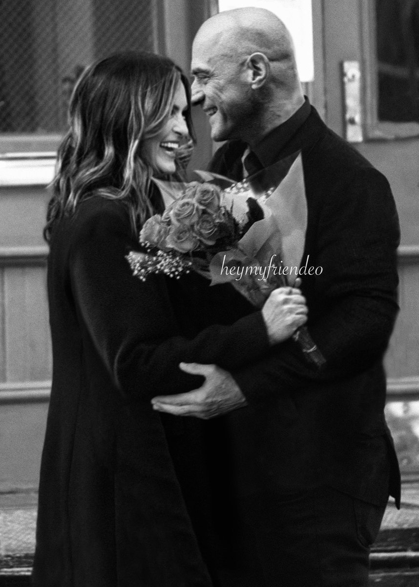 Ashley_Writes28's tweet image. A little 16k of something new ☺️

archiveofourown.org/works/52933132

Huge thanks to @heymyfriendEO for letting me use her stunning edit ❤️💐