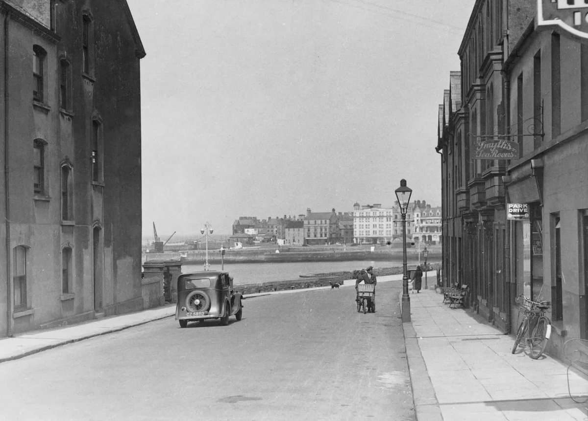 Beautiful Bangor oldie pic of Grays Hill overlooking Quay Street. #bangorcity