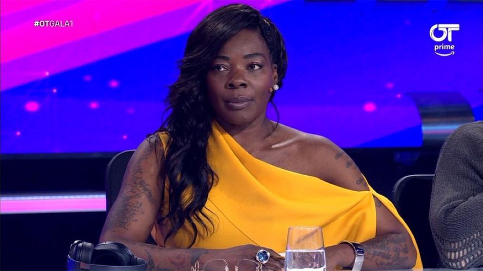 - David, estas nominado
- perdón pero te estas confundiendo de programa
- me la pela, a tu puta casa ya #LaIslaDeLasTentaciones1