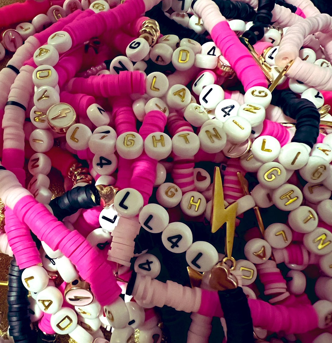 ICE Lady Lightning tweet media