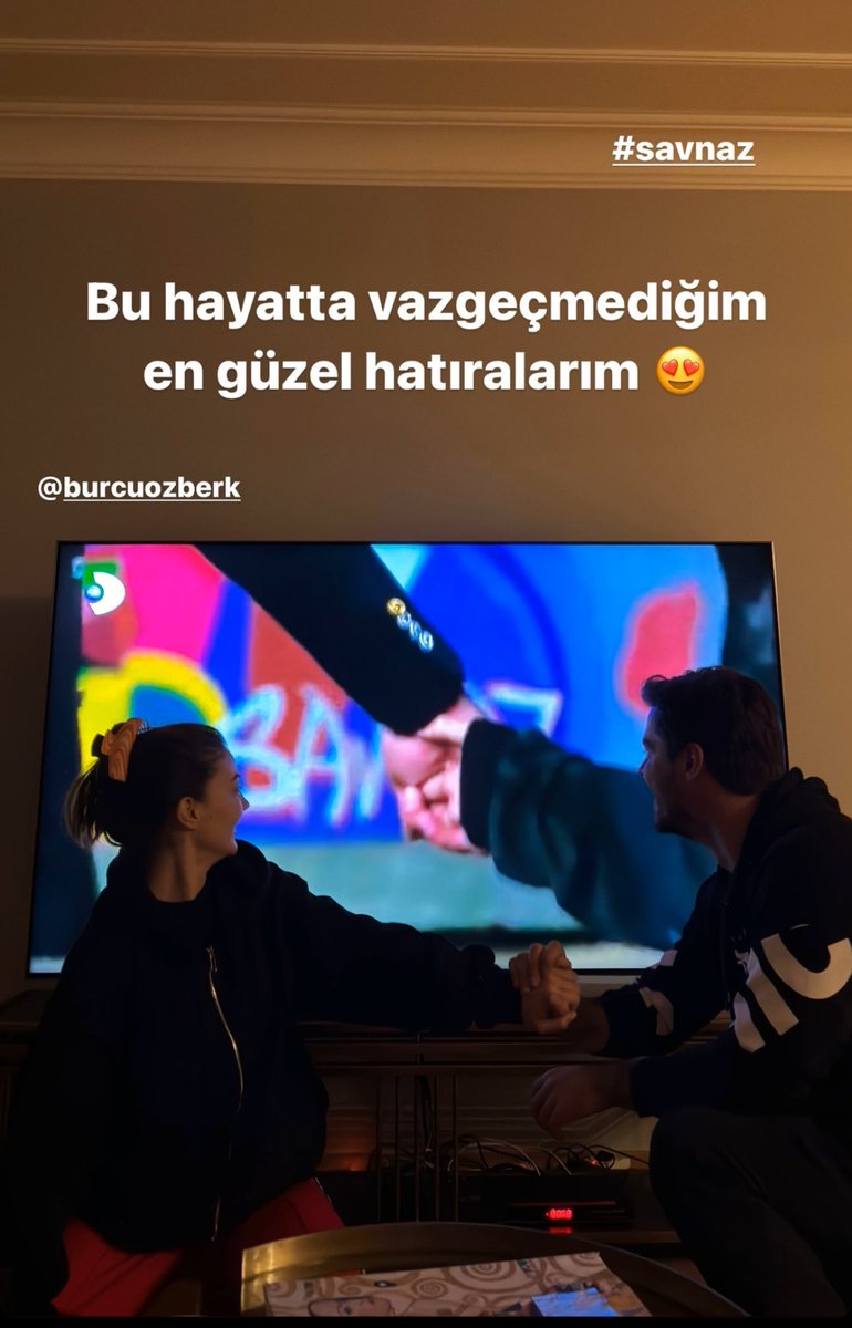 safaa_samih's tweet photo. God bless this friendship 
Savnaz >>>>> https://t.co/h5UKDeOKbs