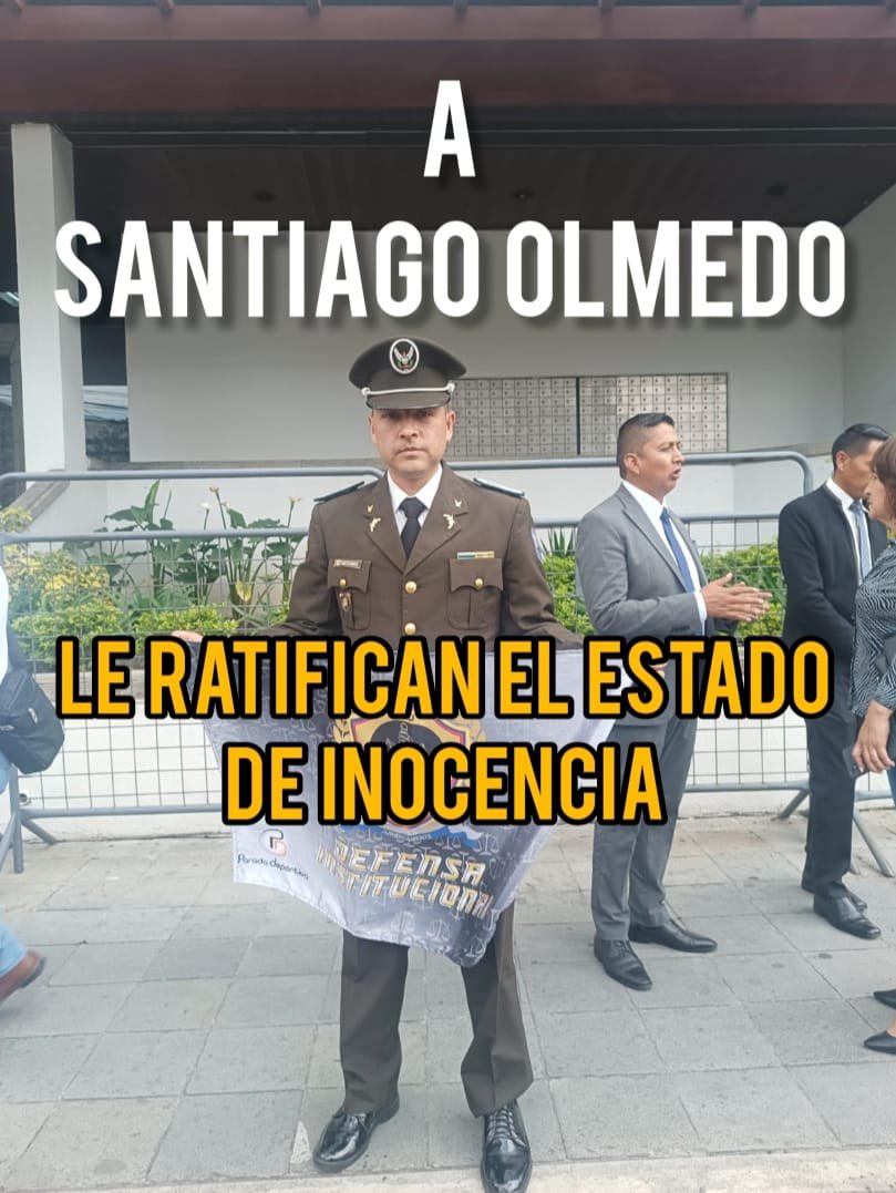 Quiero agradecer a <a href="/donoso_emiliano/">Emiliano Donoso</a> su equipo por todo su trabajo. Solidario y profesional, lo dieron todo por el
País sin pedir nada a cambio. Me brindaron su cálida confianza y yo confié en ellos. Hoy día todo ha valido la pena. No habría sido posible sin ellos. Soy INOCENTE.