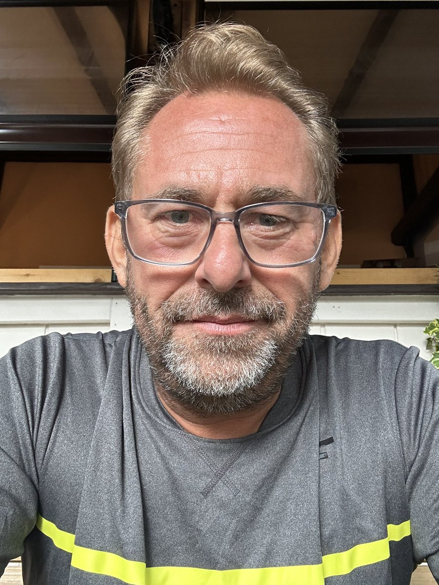 Königsblau 🇩🇪💙🕊️✌🏼 tweet media