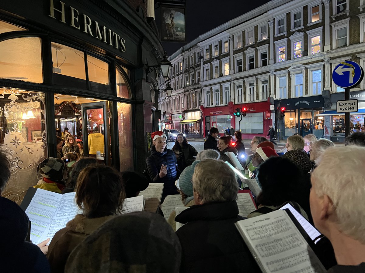 Camberwell Choir (@camberwellchoir) on Twitter photo We've been a bit slow to share pics of our Dec events.. but here's our two favourite ones - invasion of the Teletubbies at Oval Tube and <a href="/mattduncan01/">Matthew Duncan</a> going for it with <a href="/LugoAga/">Aga Serugo-Lugo</a> & <a href="/ORGAN_ised/">Ashley Valentine</a>. Thanks pubs - <a href="/StormbirdSE5/">Stormbird</a>, <a href="/TigerCamberwell/">The Tiger</a>, <a href="/CamberwellGrove/">GroveHouseCamberwell</a> & <a href="/TfL/">TfL</a> & <a href="/crisis_uk/">Crisis</a> We've been a bit slow to share pics of our Dec events.. but here's our two favourite ones - invasion of the Teletubbies at Oval Tube and <a href="/mattduncan01/">Matthew Duncan</a> going for it with <a href="/LugoAga/">Aga Serugo-Lugo</a> & <a href="/ORGAN_ised/">Ashley Valentine</a>. Thanks pubs - <a href="/StormbirdSE5/">Stormbird</a>, <a href="/TigerCamberwell/">The Tiger</a>, <a href="/CamberwellGrove/">GroveHouseCamberwell</a> & <a href="/TfL/">TfL</a> & <a href="/crisis_uk/">Crisis</a>