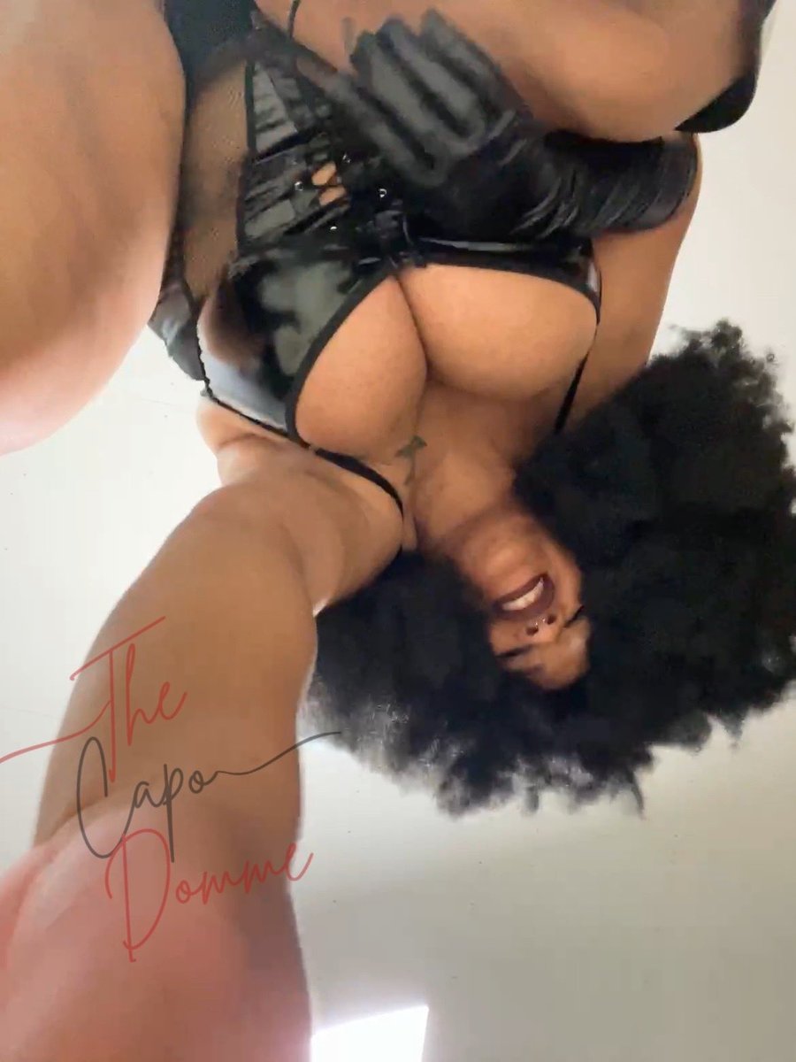 TheCapoDomme's tweet photo. From your gaze, witness impending doom as I descend, seizing you by the hair.  

Look at me bitch. 👹 https://t.co/1mQbETC18r