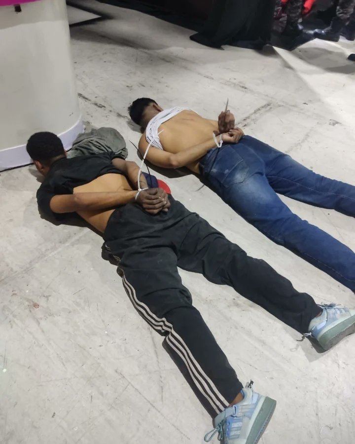 MiDiarioPanama's tweet photo. La Policía de Ecuador captura a secuestradores del personal de la televisora TC. 

@MiDiarioPanama https://t.co/rtOg8BaQts
