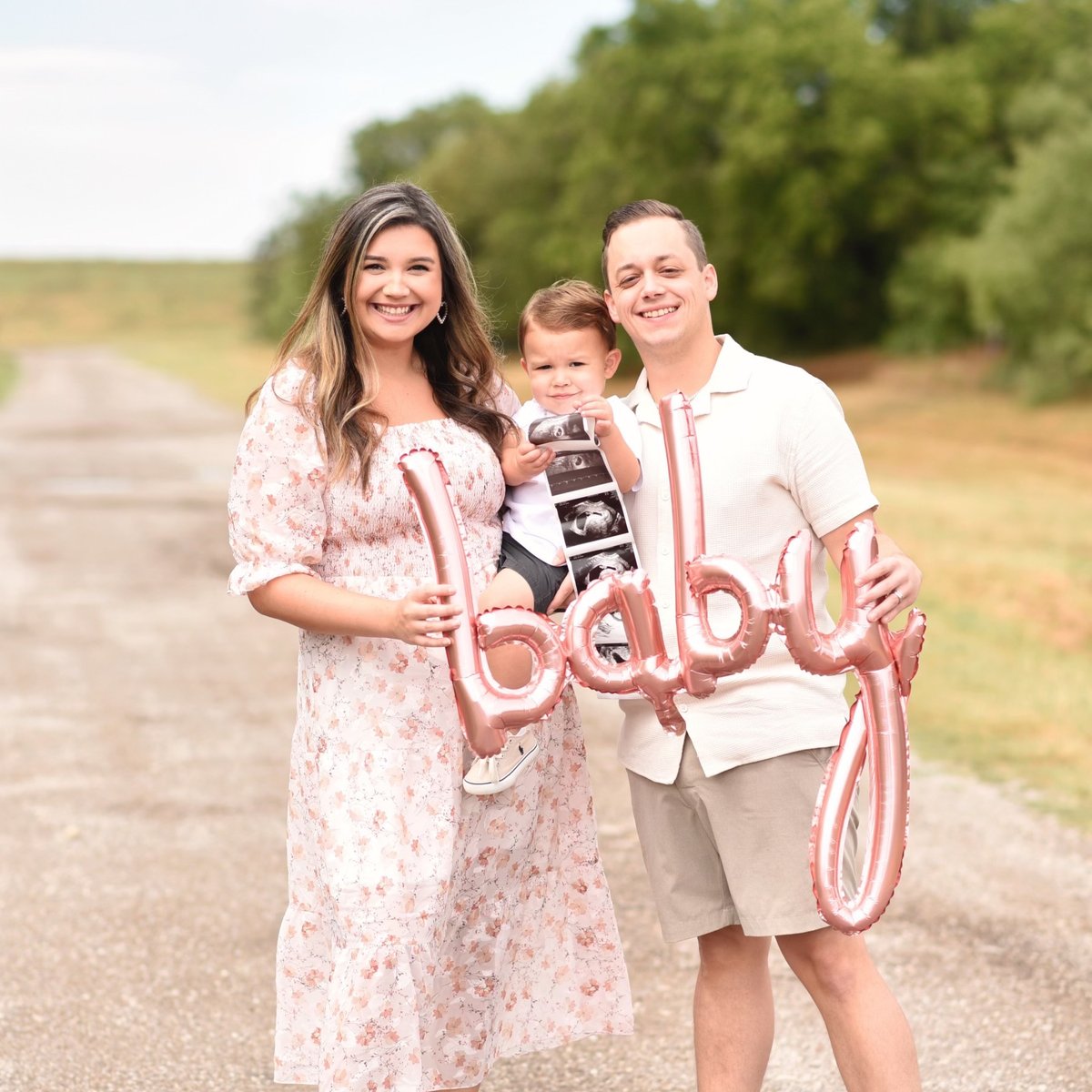 OSInstitute's tweet photo. Even an osteosarcoma diagnosis can lead to good things in life. Just ask @_KalebCollins_  — whose cancer eventually led to him meeting his wife, Shelbie. https://t.co/8FknhqNWuE https://t.co/UJHNBlzMJP