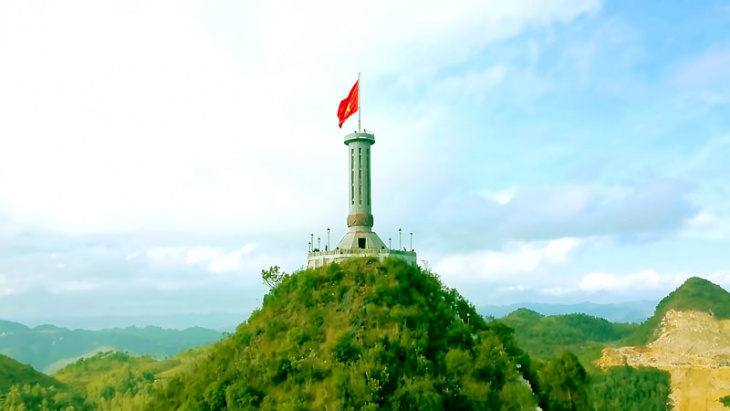 martinezjair's tweet photo. Hãy sống vì người khác nhiều hơn, bạn sẽ thấy thêm yêu cuộc sống.

Khi bạn cười, cả thế giới sẽ cười với bạn. Nếu bạn khóc, bạn chỉ có thể một mình rơi nước mắt mà thôi. https://t.co/f25RNKIrvc